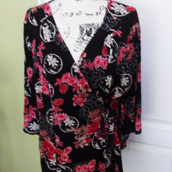 INC V Neck Wrap Top 4X - Picture 1 of 4